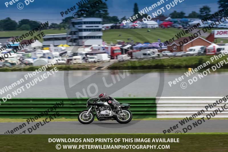 Vintage motorcycle club;eventdigitalimages;mallory park;mallory park trackday photographs;no limits trackdays;peter wileman photography;trackday digital images;trackday photos;vmcc festival 1000 bikes photographs